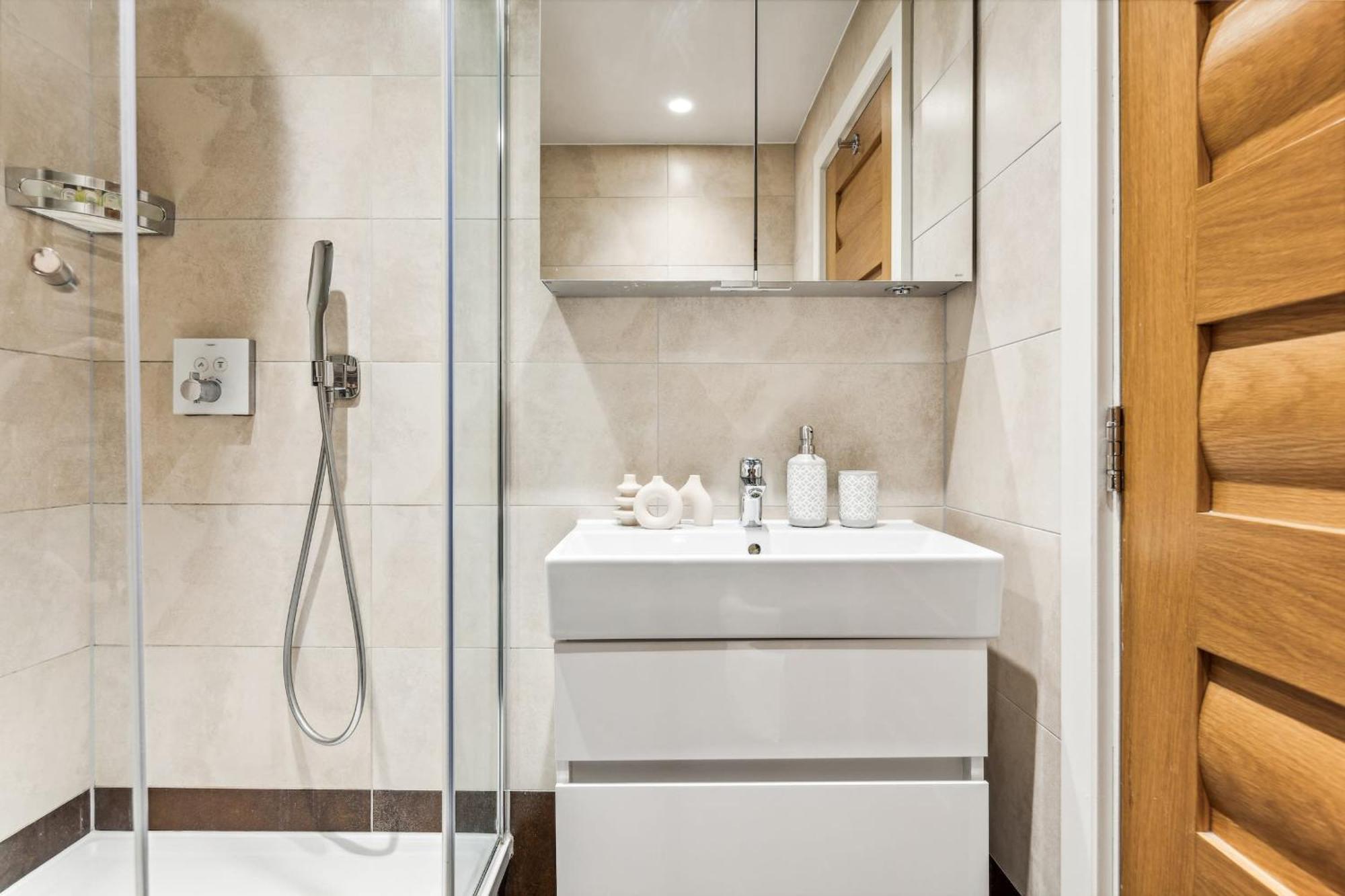 Modern 1Br In Central Fitzrovia - Cityapartmentstay 런던 외부 사진